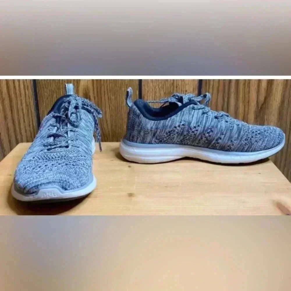Woman APL Gray Black Techloom Pro Lace Up Athletic Sneakers Sz 5 Shoes